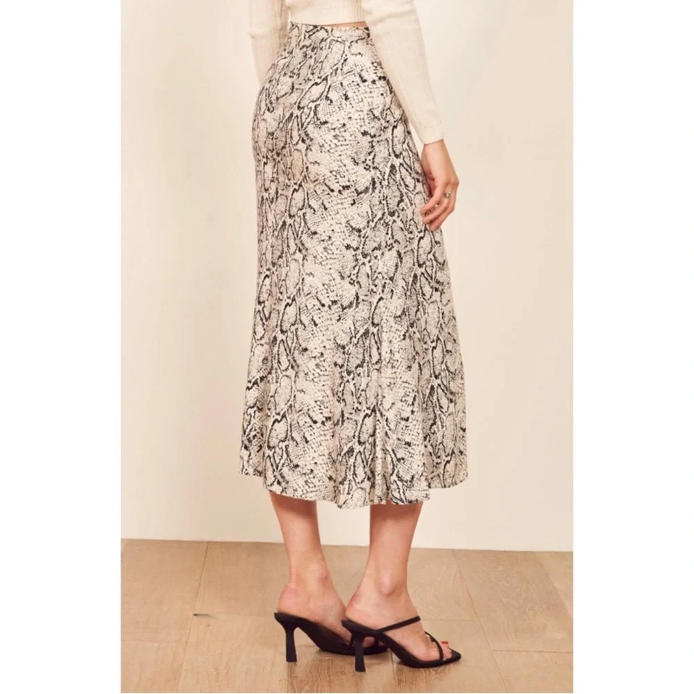 Reformation | Snake Print ‘Bea’ Midi Skirt | Size 6 - Picture 4 of 11